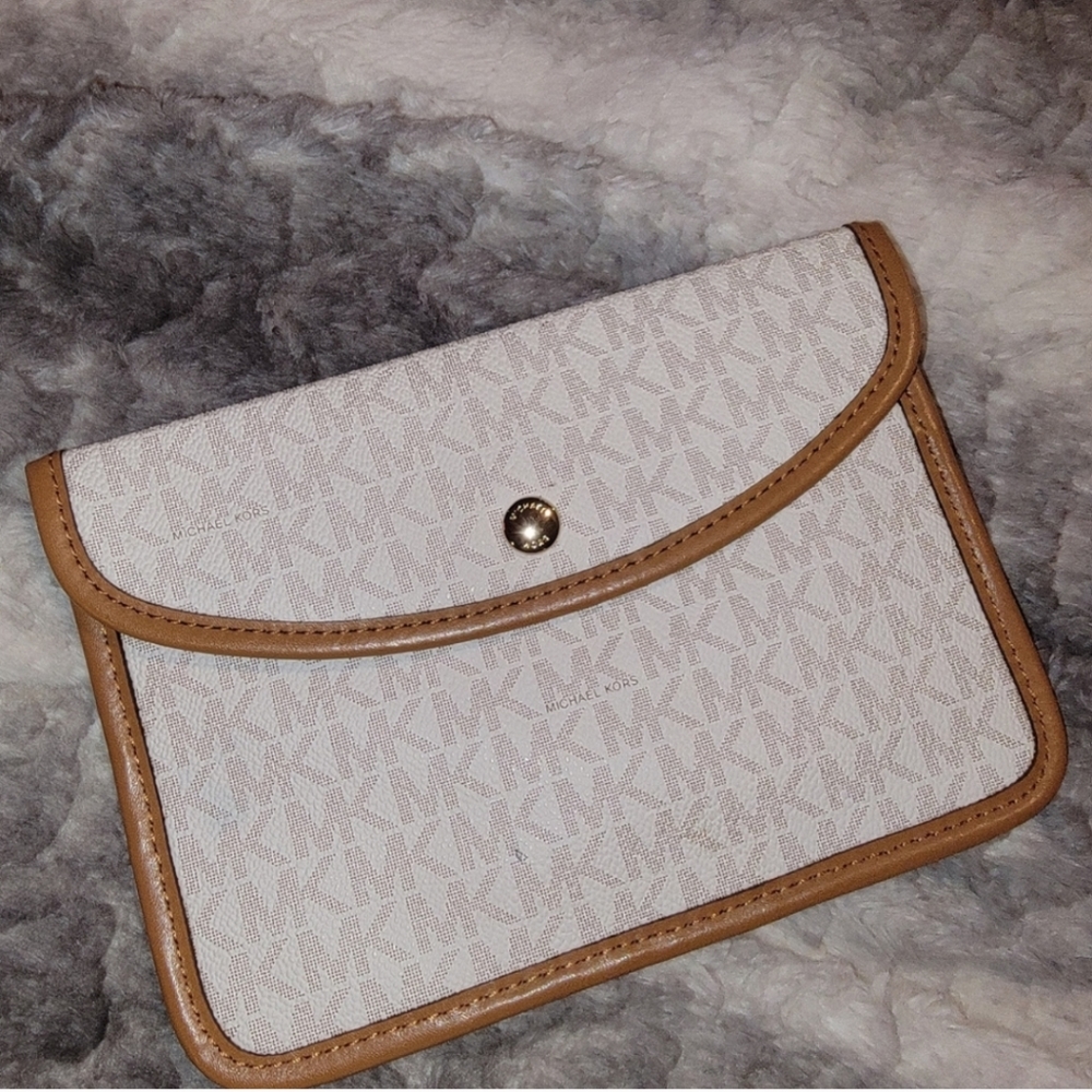 KORS Michael Kors Beige Logo Snap Clutch with Tan Trim